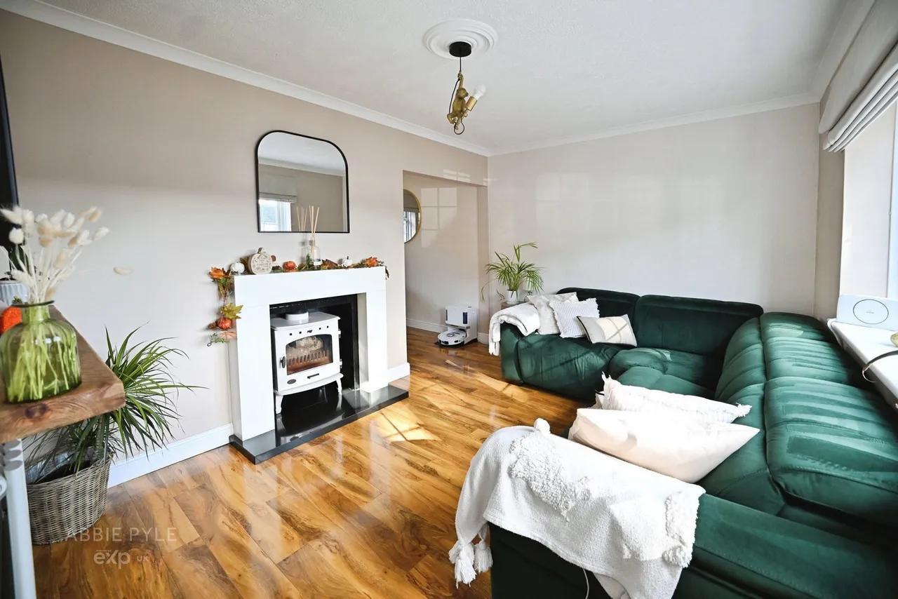 Sycamore Road, Strood, ME2, photo 2
