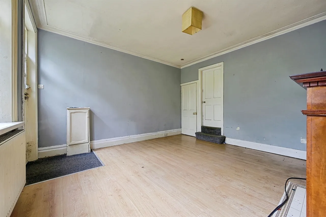 Oldham Road, Rishworth, Sowerby Bridge, photo 6