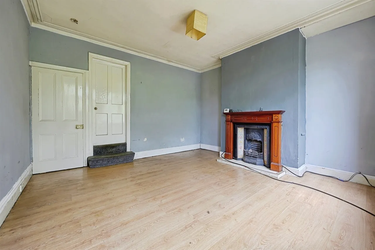 Oldham Road, Rishworth, Sowerby Bridge, photo 4