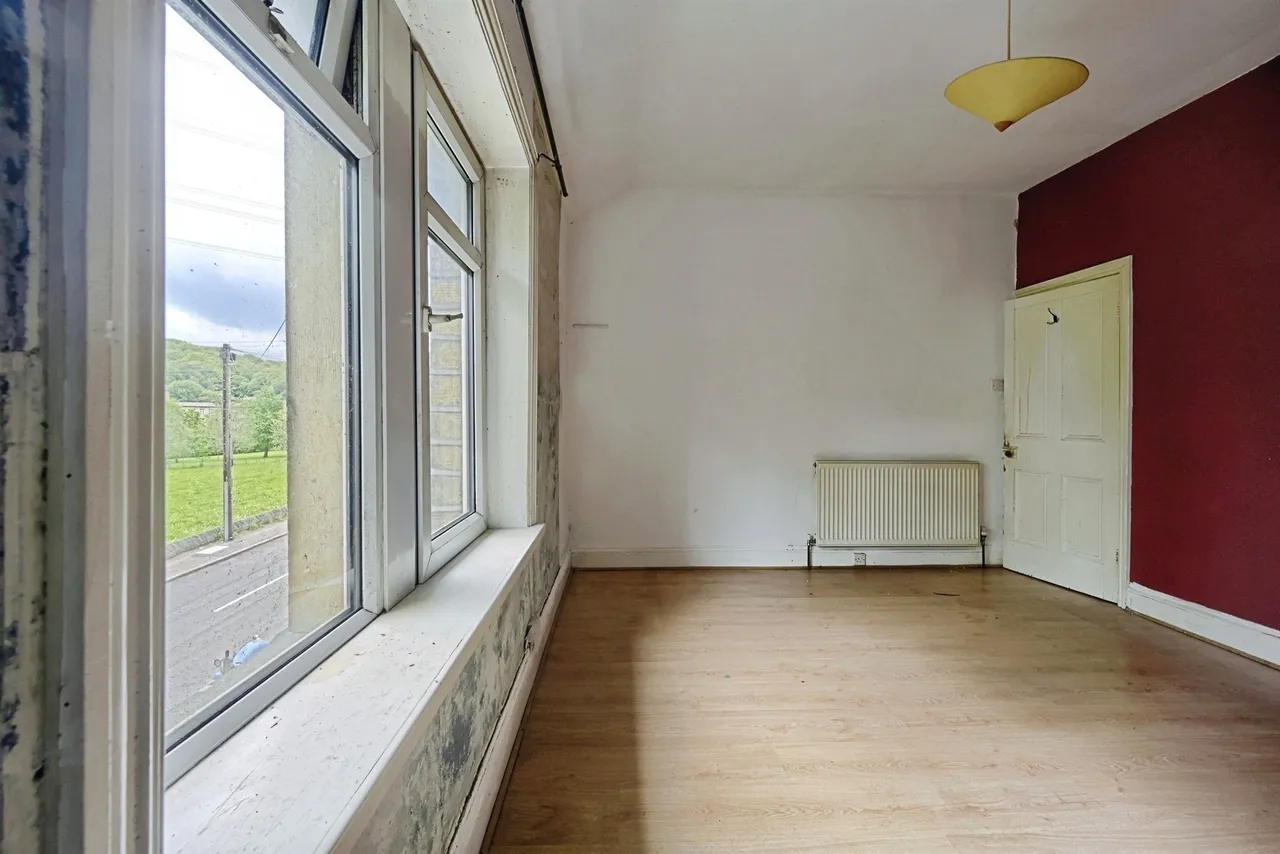 Oldham Road, Rishworth, Sowerby Bridge, photo 10