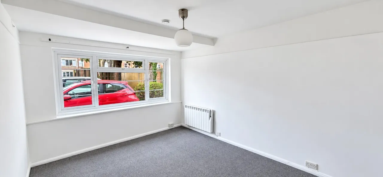 1 bed flat to rent — Archers Road, SOUTHAMPTON