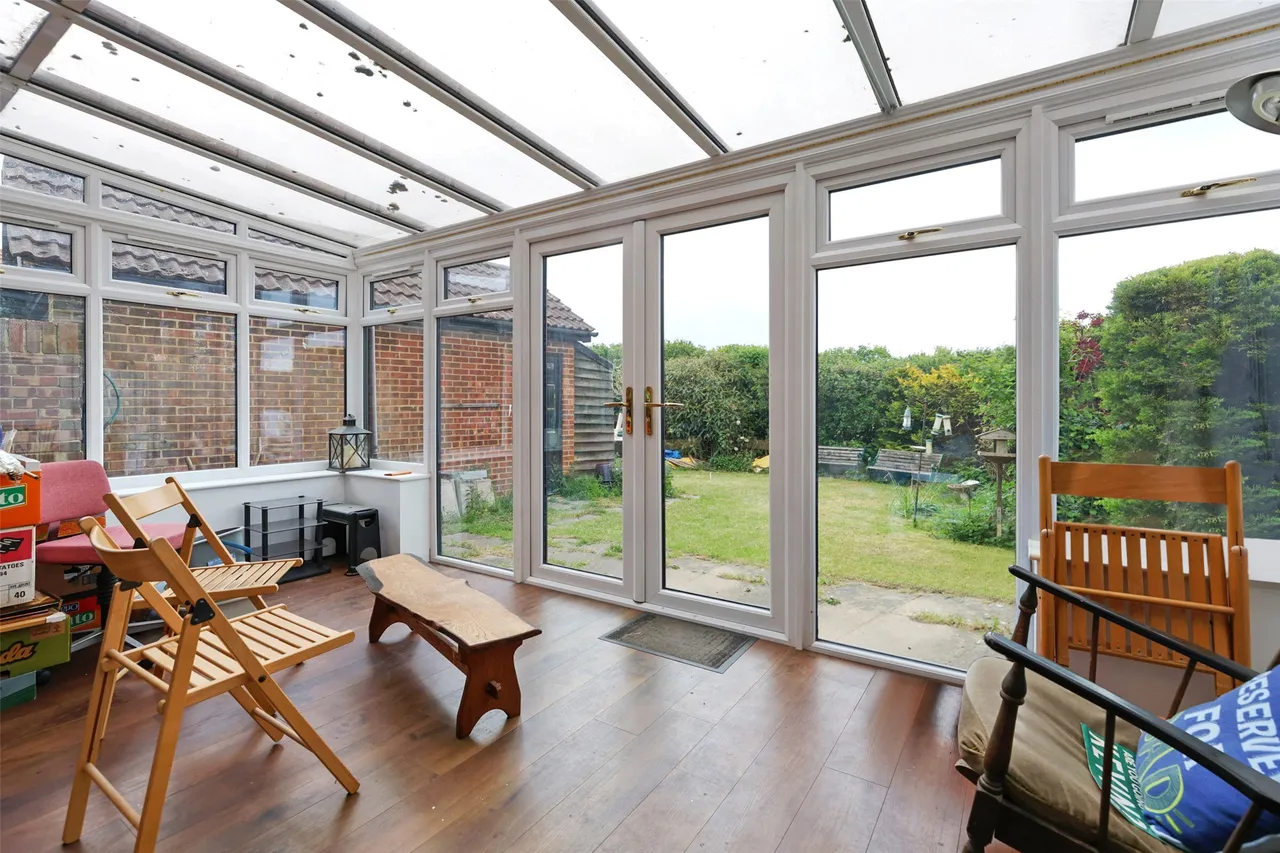 Barleymow Court, Betchworth, RH3, photo 6