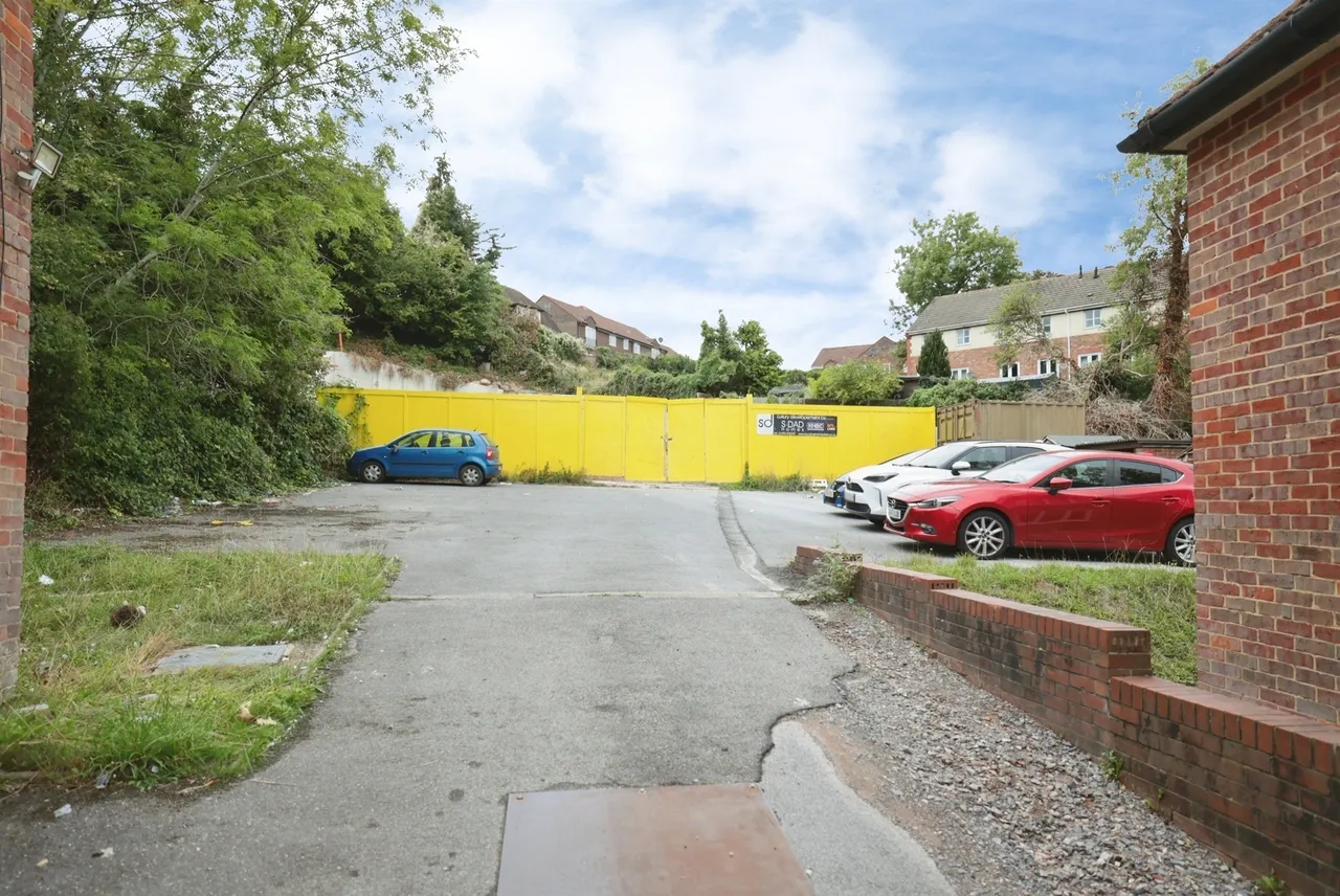 Whitelands Road, High Wycombe, HP12, photo 19