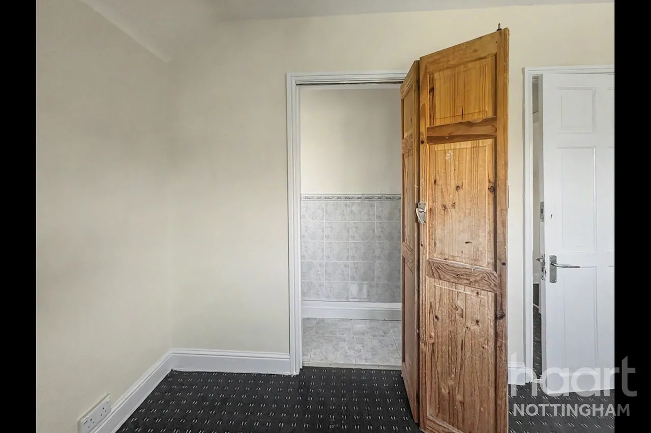 Boundary Crescent, Beeston, NG9, photo 6