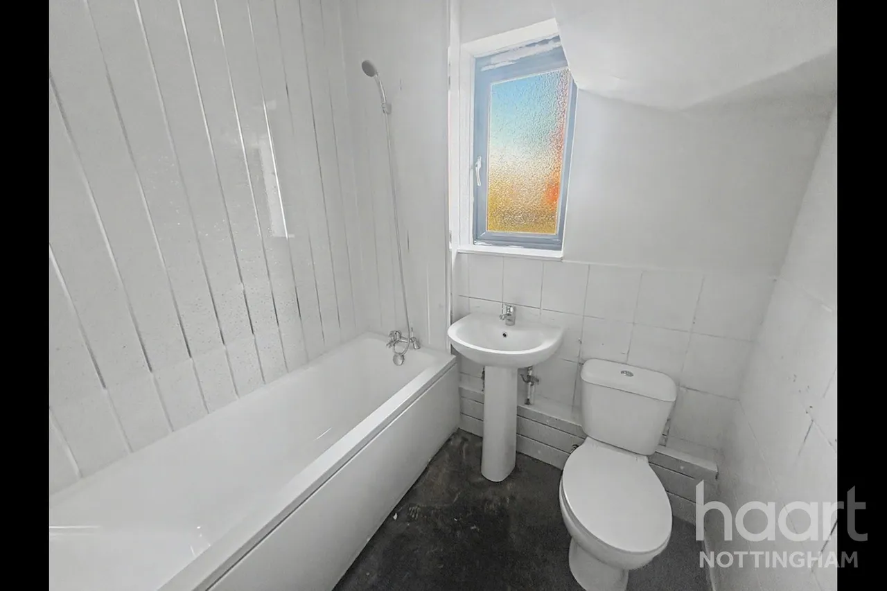 Boundary Crescent, Beeston, NG9, photo 4