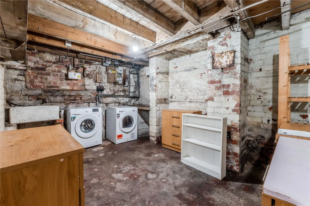 Low Lane, Horsforth, LS18, photo 14