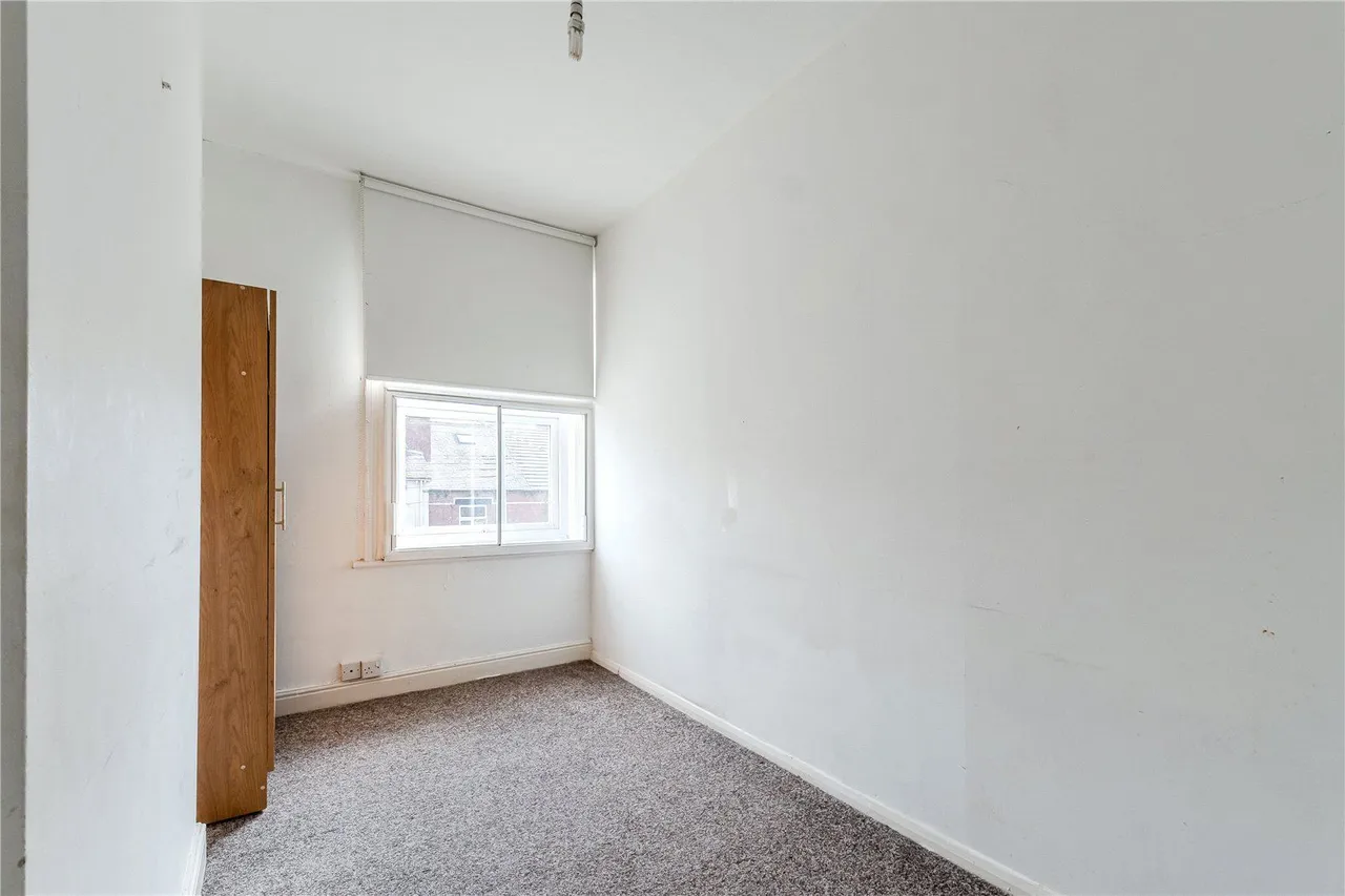 Low Lane, Horsforth, LS18, photo 11