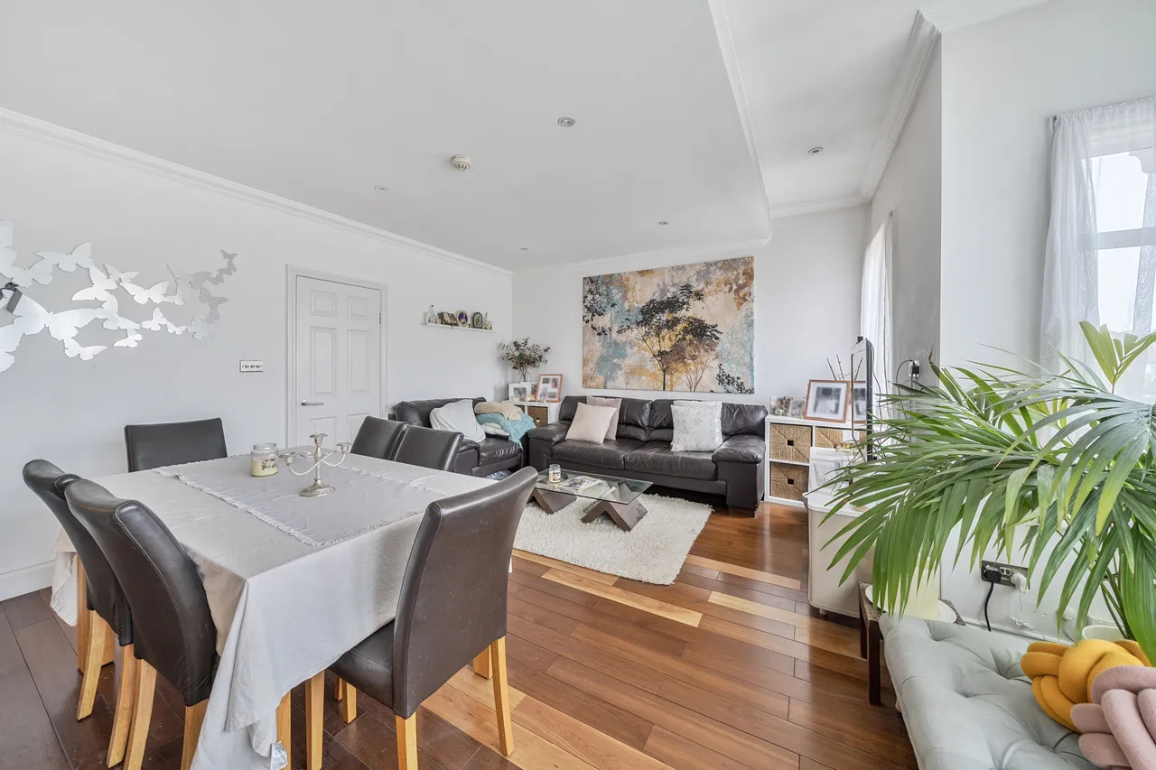 Flat 2, 68 Greyhound Lane, London, photo 7