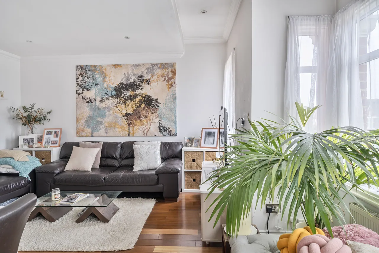 Flat 2, 68 Greyhound Lane, London, photo 10