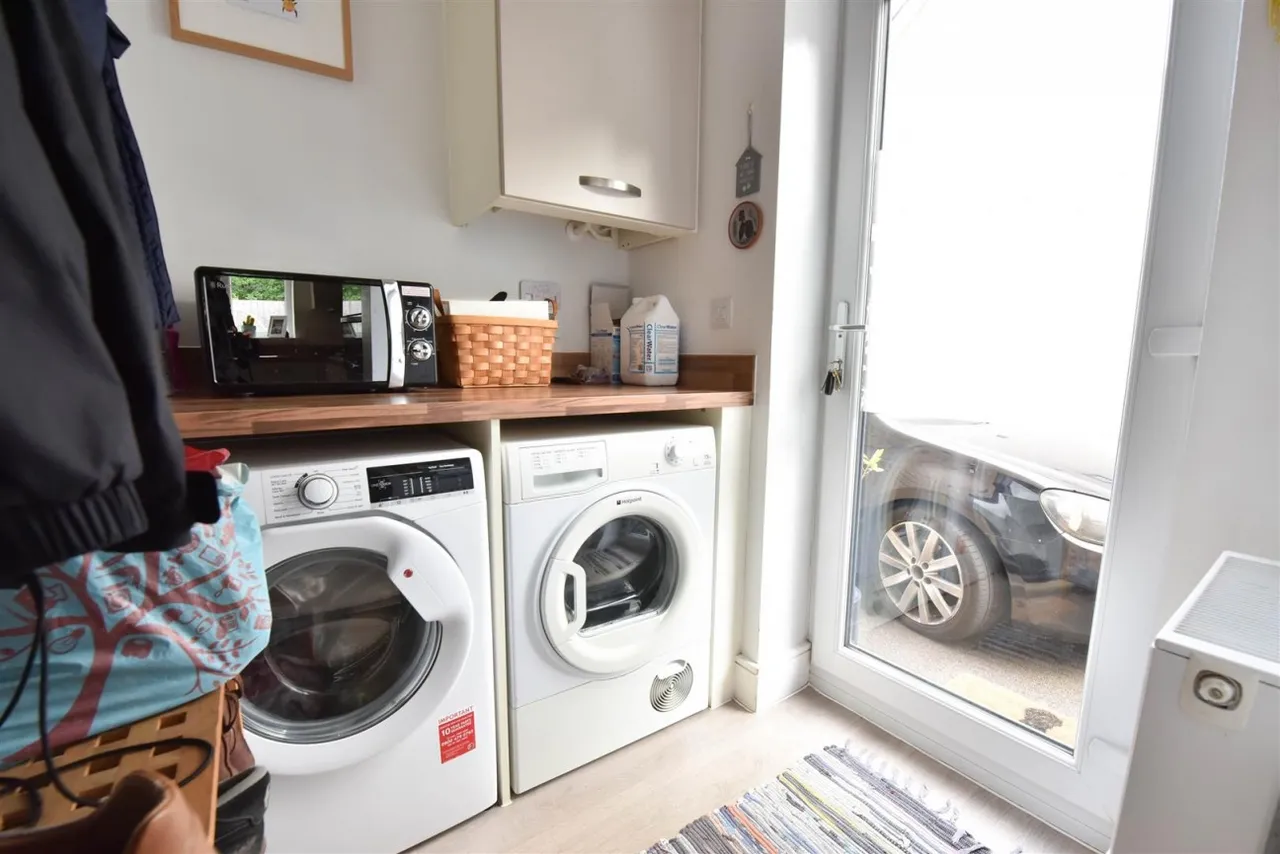 Budding Way, Dursley, GL11, photo 20
