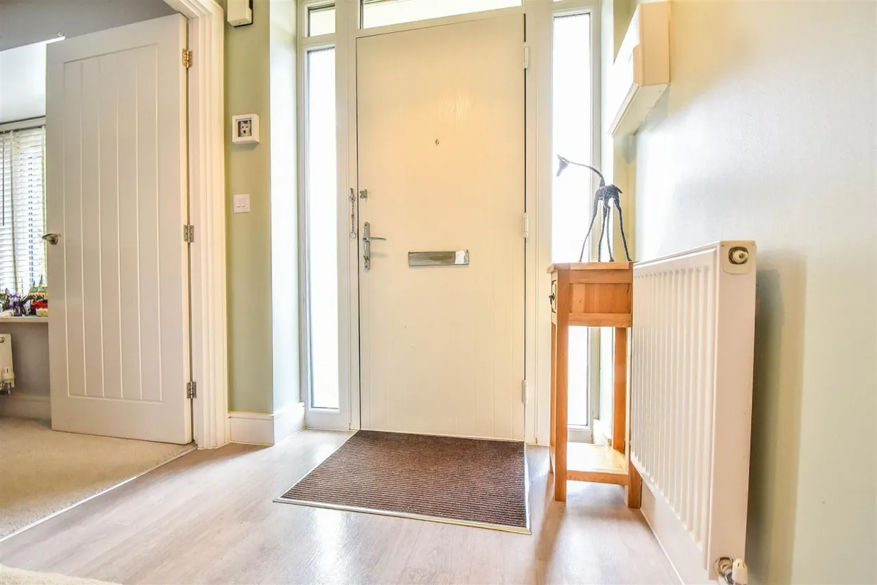 Budding Way, Dursley, GL11, photo 16