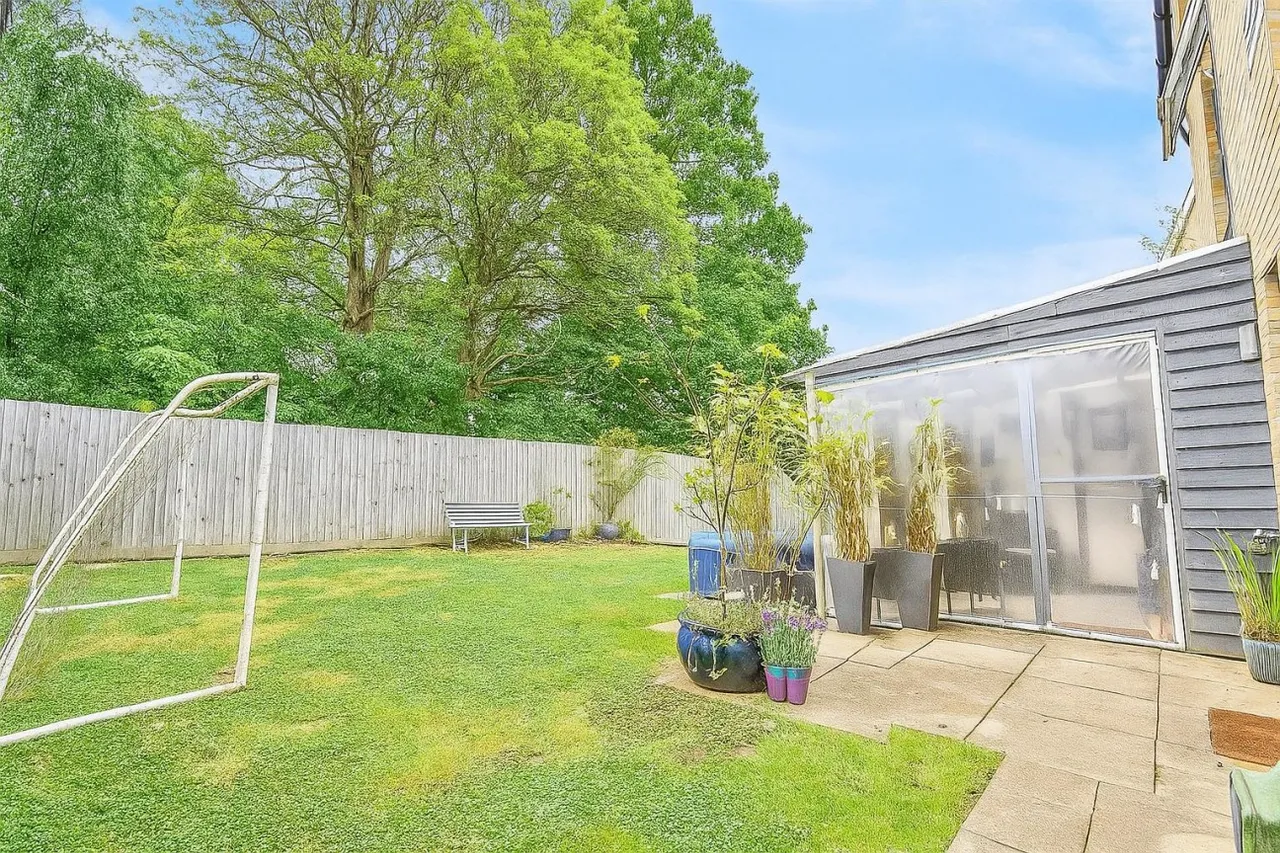 Budding Way, Dursley, GL11, photo 2