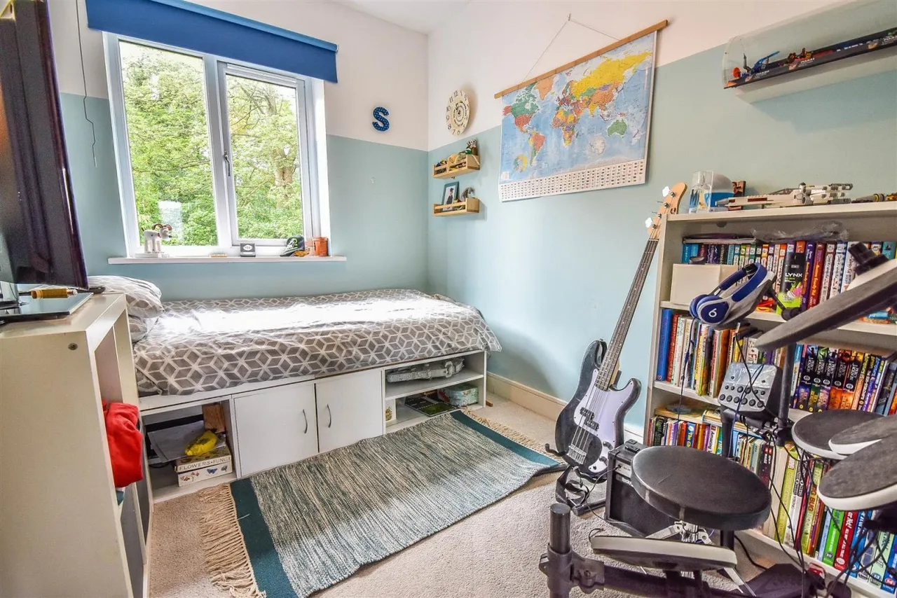 Budding Way, Dursley, GL11, photo 14