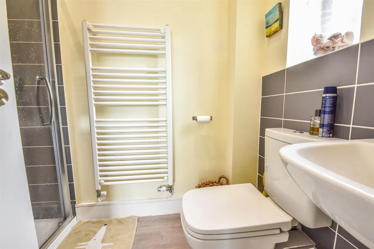 Budding Way, Dursley, GL11, photo 10