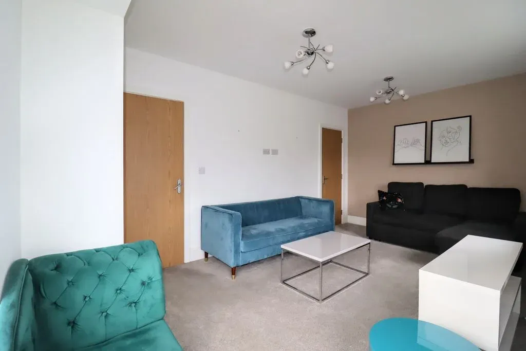 Knights Crescent, Bletchley, Milton Keynes, Buckinghamshire, MK2 2FJ, photo 9