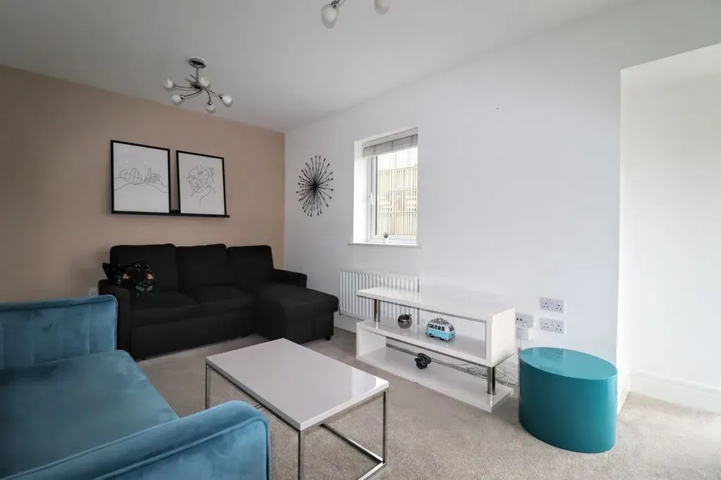 Knights Crescent, Bletchley, Milton Keynes, Buckinghamshire, MK2 2FJ, photo 15