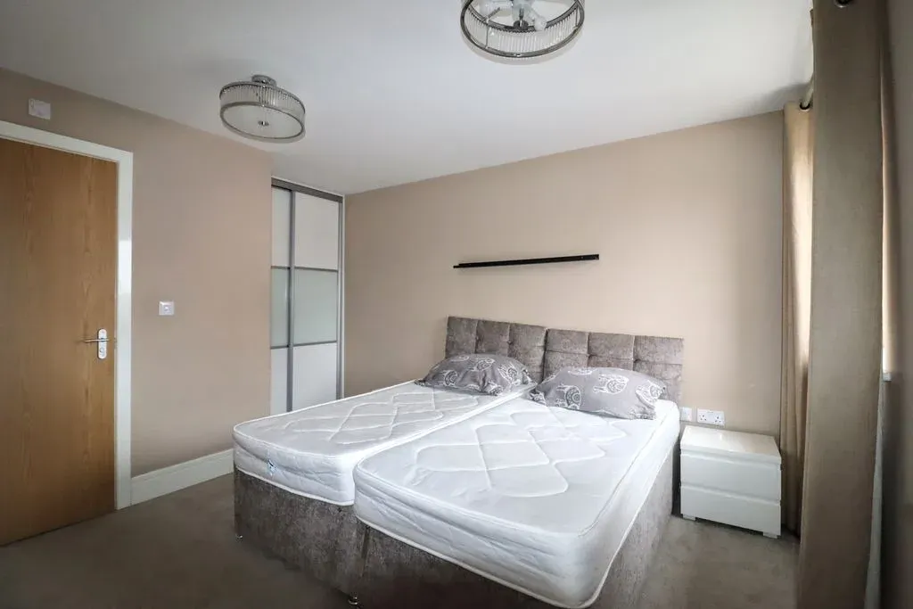 Knights Crescent, Bletchley, Milton Keynes, Buckinghamshire, MK2 2FJ, photo 6