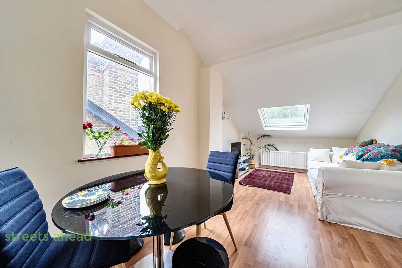 Birdhurst Rise, South Croydon, CR2, photo 2