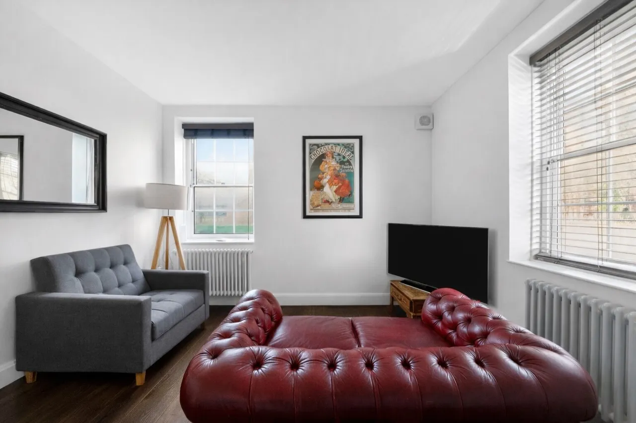 2 bed flat for sale — William Bonney Estate, London