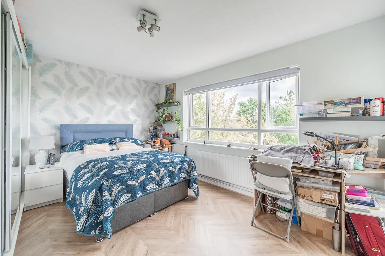 107 Dove Park, Pinner, photo 4