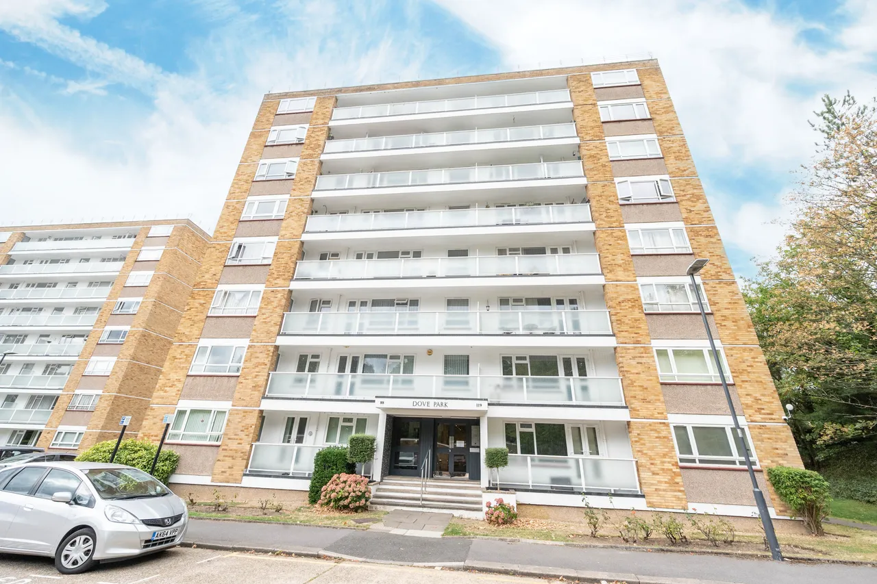 107 Dove Park, Pinner, photo 7