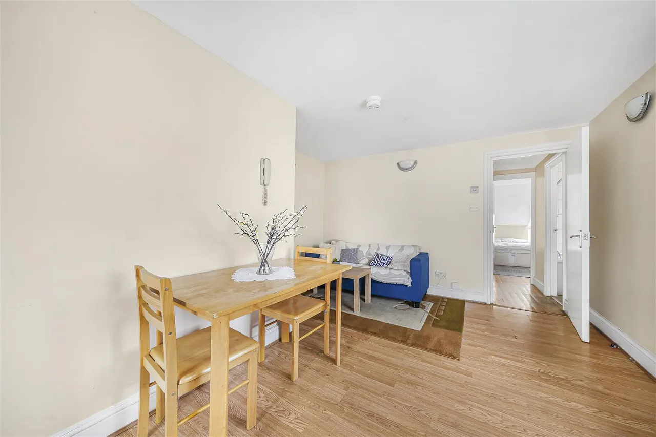 Perth Road, Wood Green, N22, photo 4