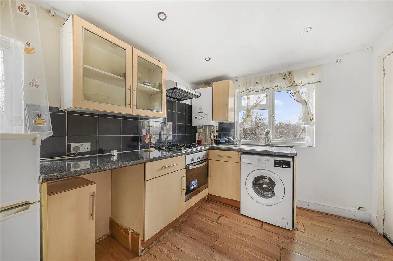 Perth Road, Wood Green, N22, photo 5