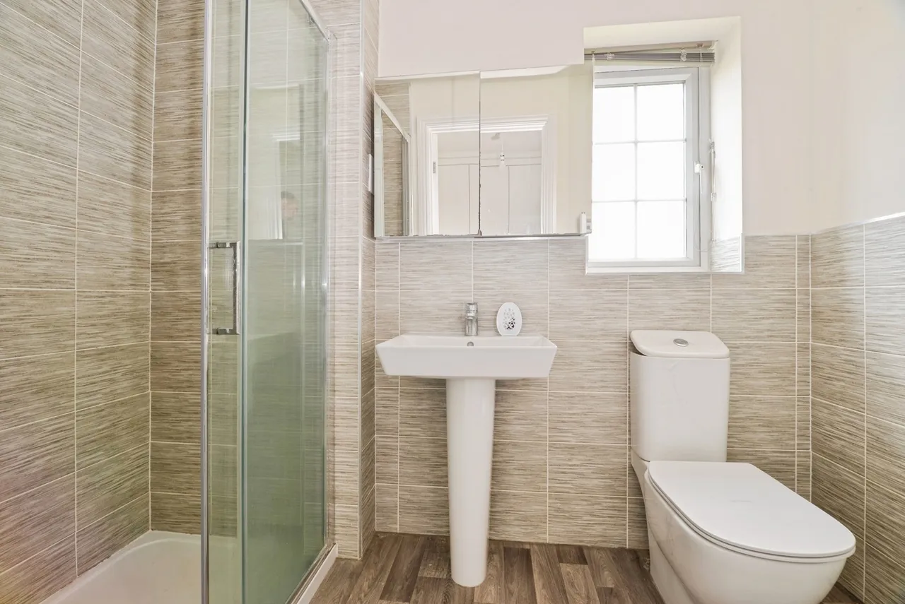 Cotcliffe Way, Nunthorpe, Middlesbrough, North Yorkshire, TS7, photo 15