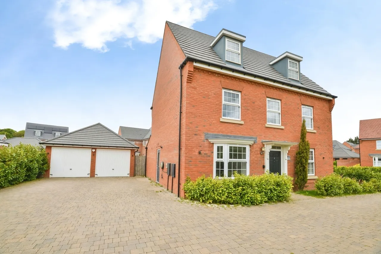 Cotcliffe Way, Nunthorpe, Middlesbrough, North Yorkshire, TS7, photo 2