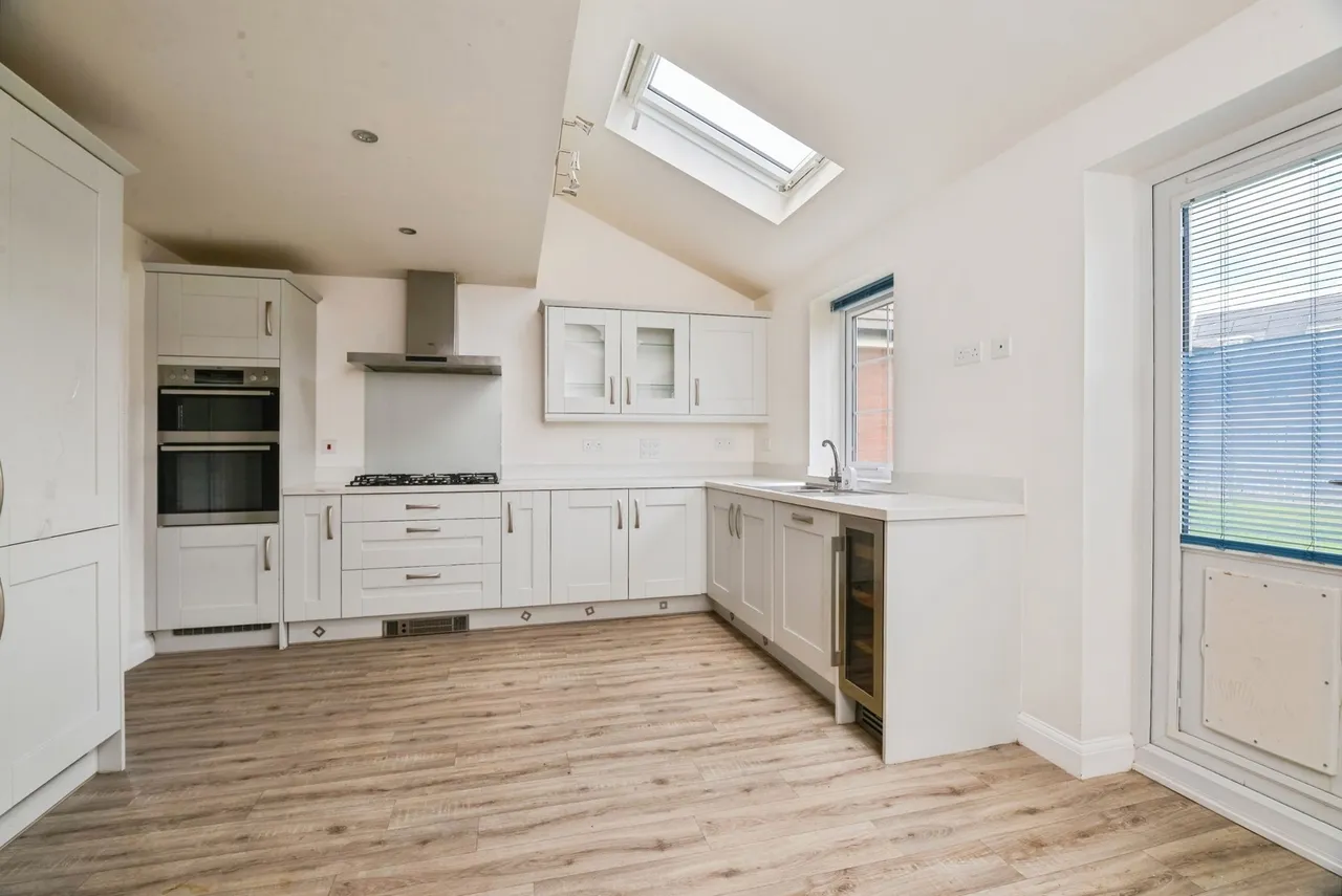 Cotcliffe Way, Nunthorpe, Middlesbrough, North Yorkshire, TS7, photo 5