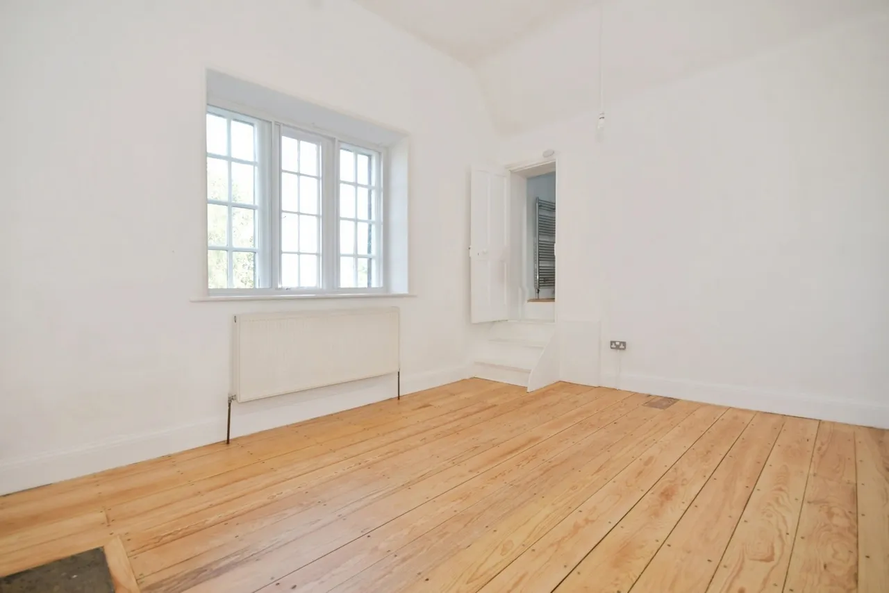 Devonshire Street, Brimington, S43, photo 7