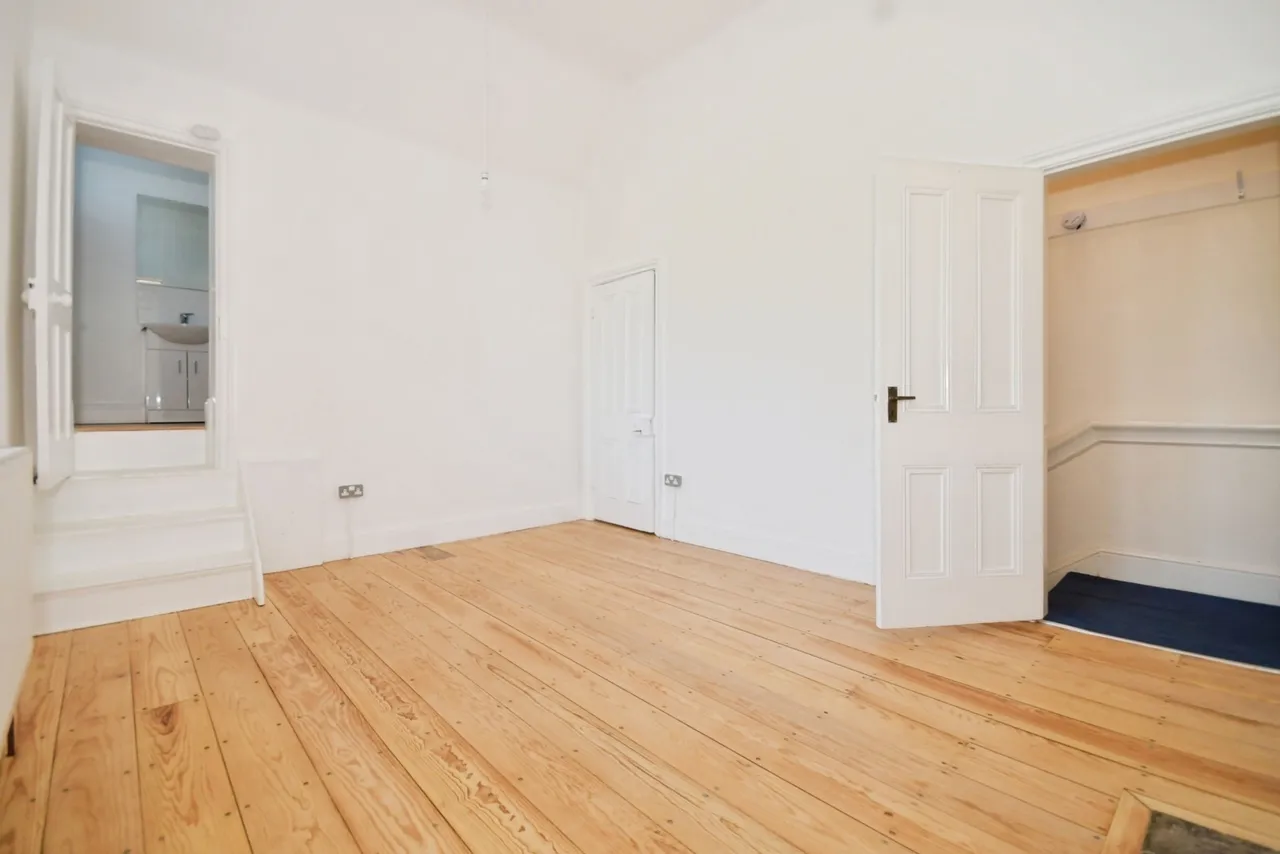 Devonshire Street, Brimington, S43, photo 9
