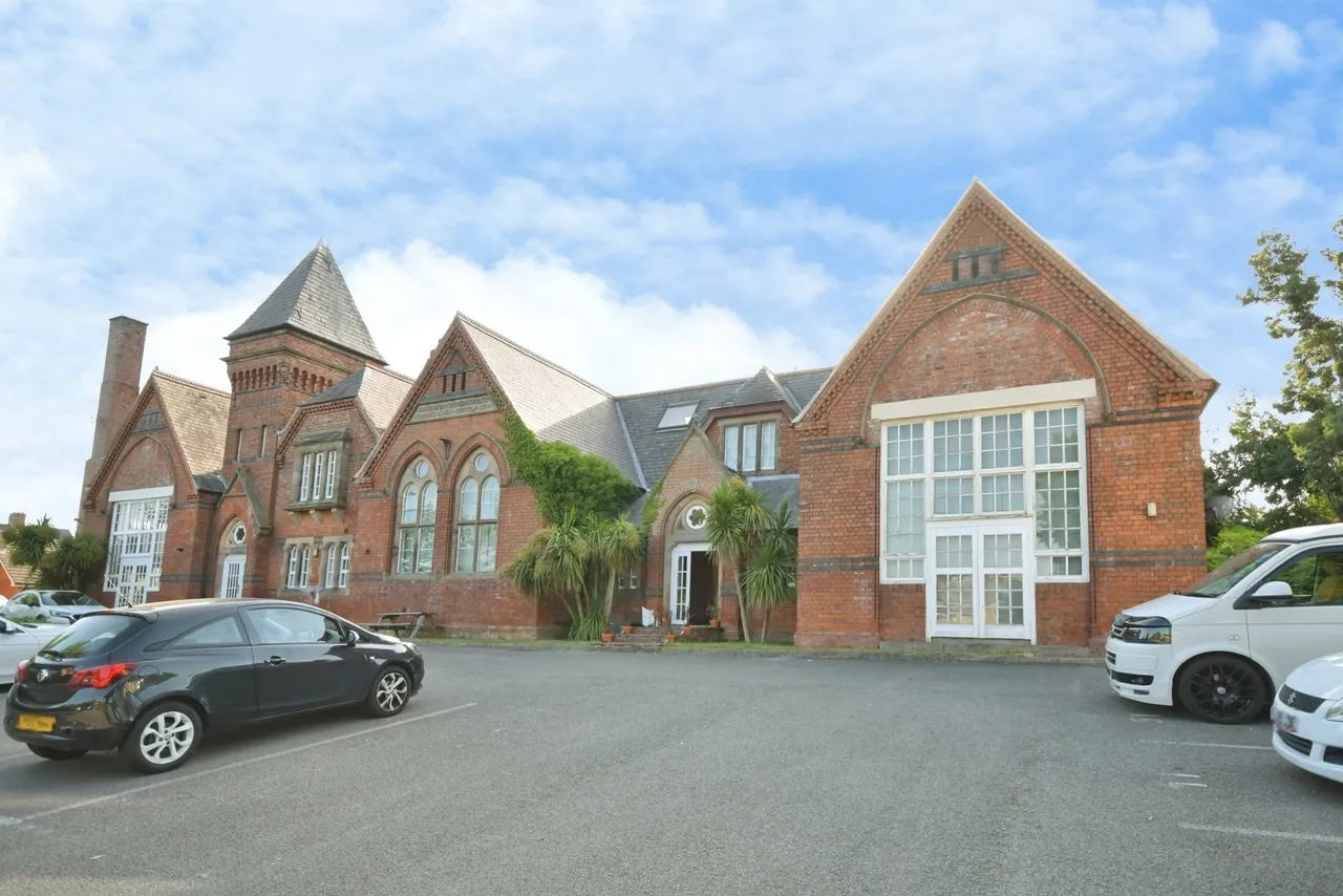 1 bed flat for sale, Devonshire Street, Brimington, S43