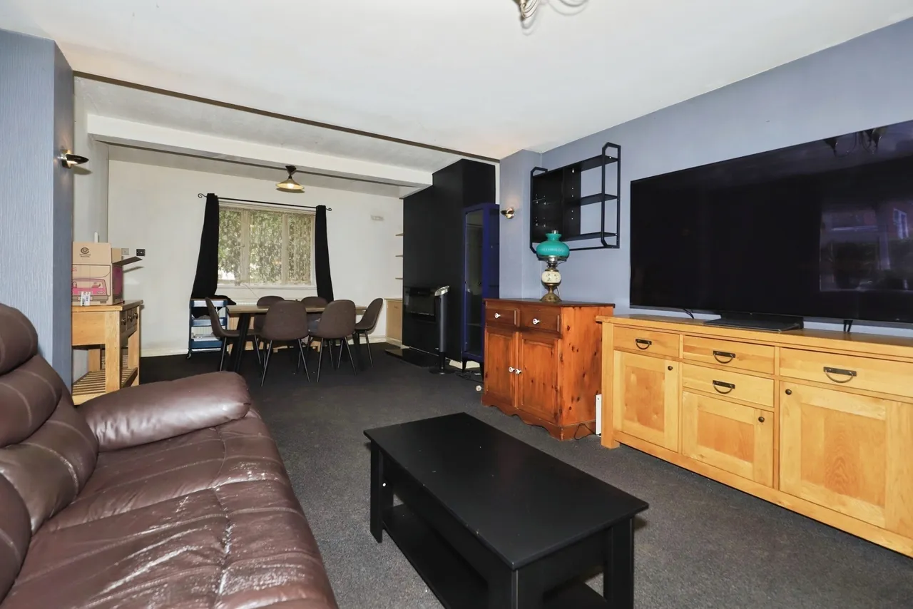 Birches Barn Road, Wolverhampton, WV3, photo 2