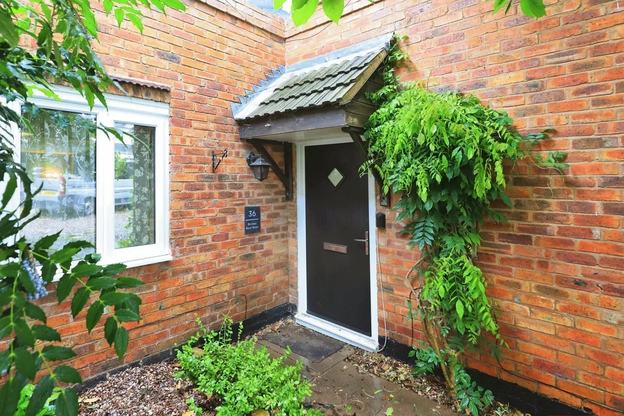 Birches Barn Road, Wolverhampton, WV3, photo 16