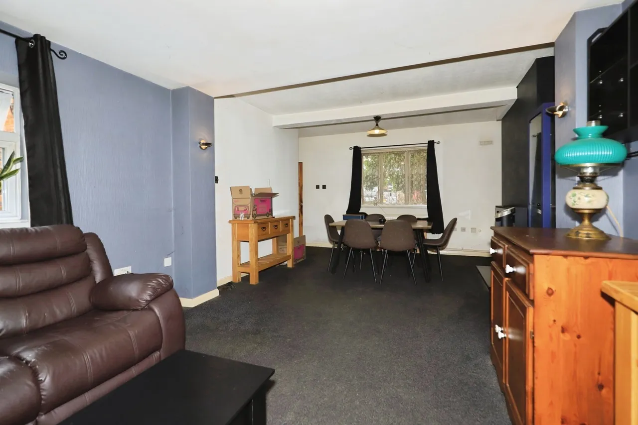Birches Barn Road, Wolverhampton, WV3, photo 5