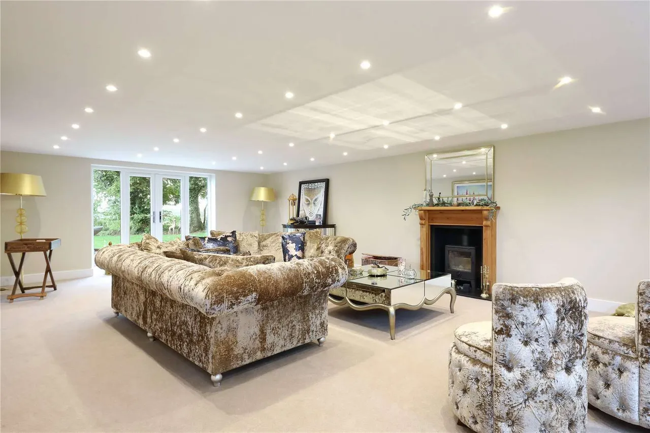 Ledgemore Lane, Great Gaddesden, Hemel Hempstead, Hertfordshire, HP2 6HB, photo 5