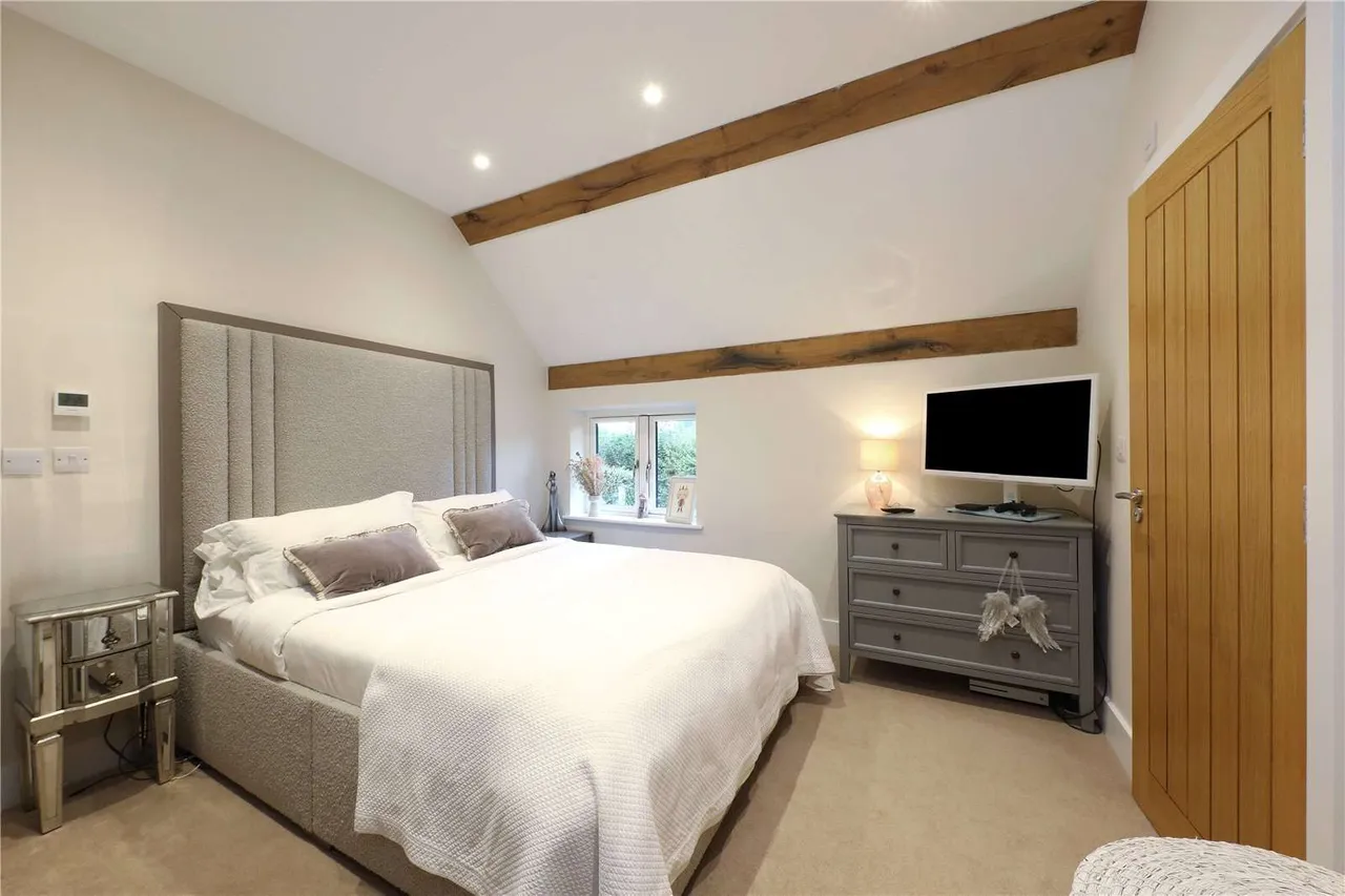 Ledgemore Lane, Great Gaddesden, Hemel Hempstead, Hertfordshire, HP2 6HB, photo 12