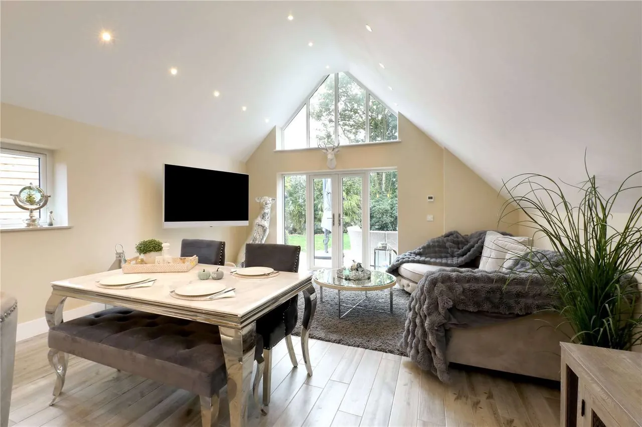 Ledgemore Lane, Great Gaddesden, Hemel Hempstead, Hertfordshire, HP2 6HB, photo 7