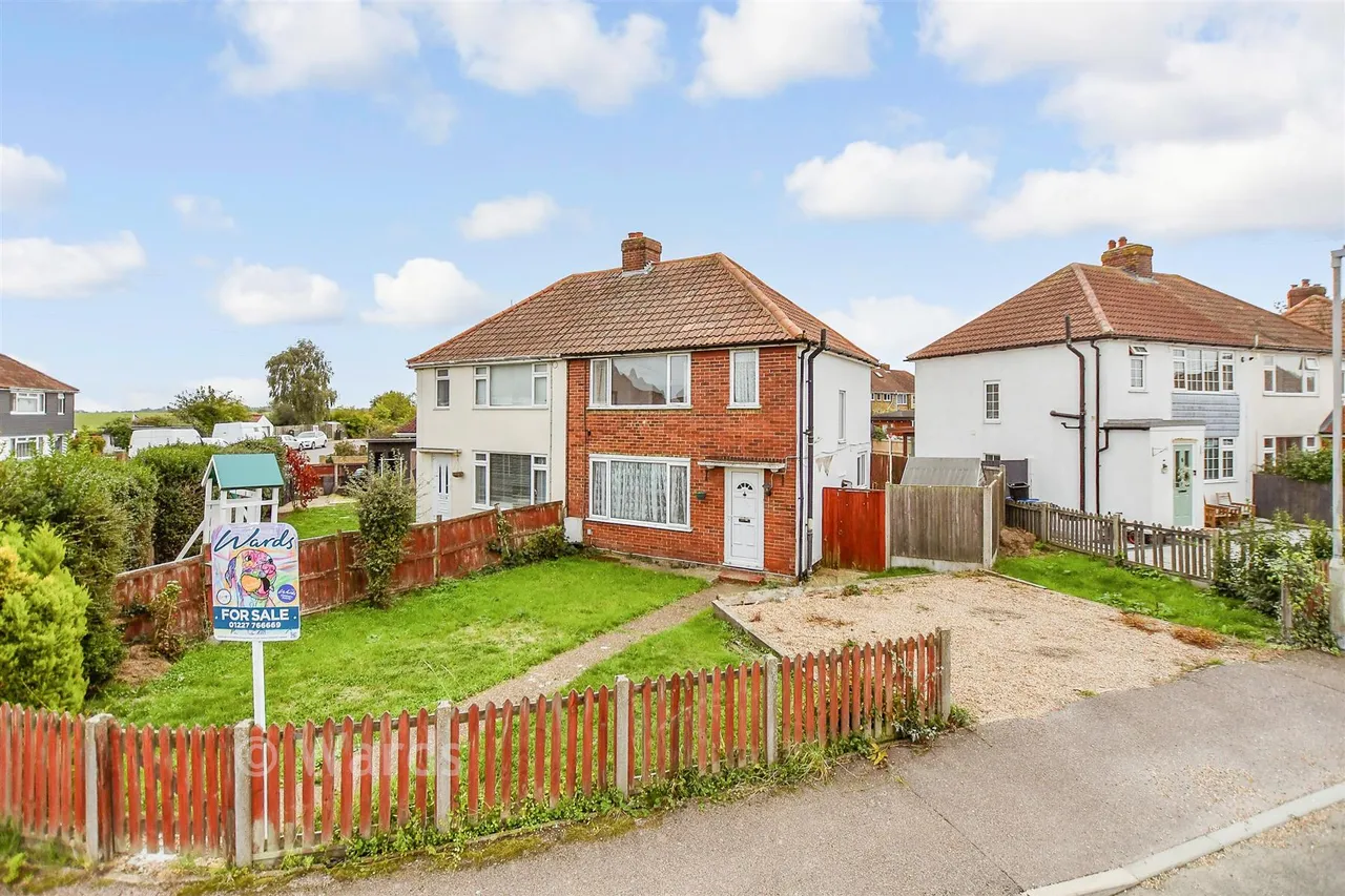 3 bed house for sale, Sheldon Close, Aylesham, CT3