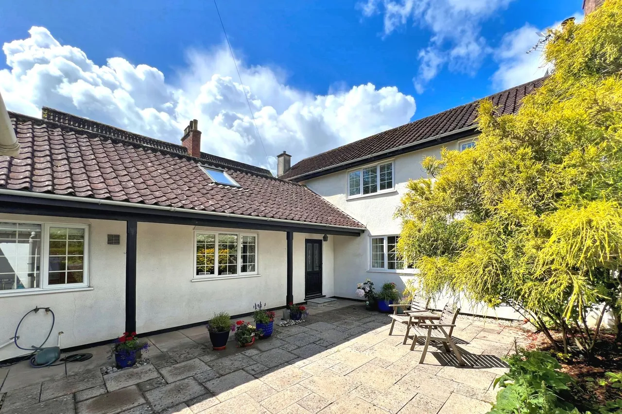Stowell Hill Road, Tytherington, photo 5