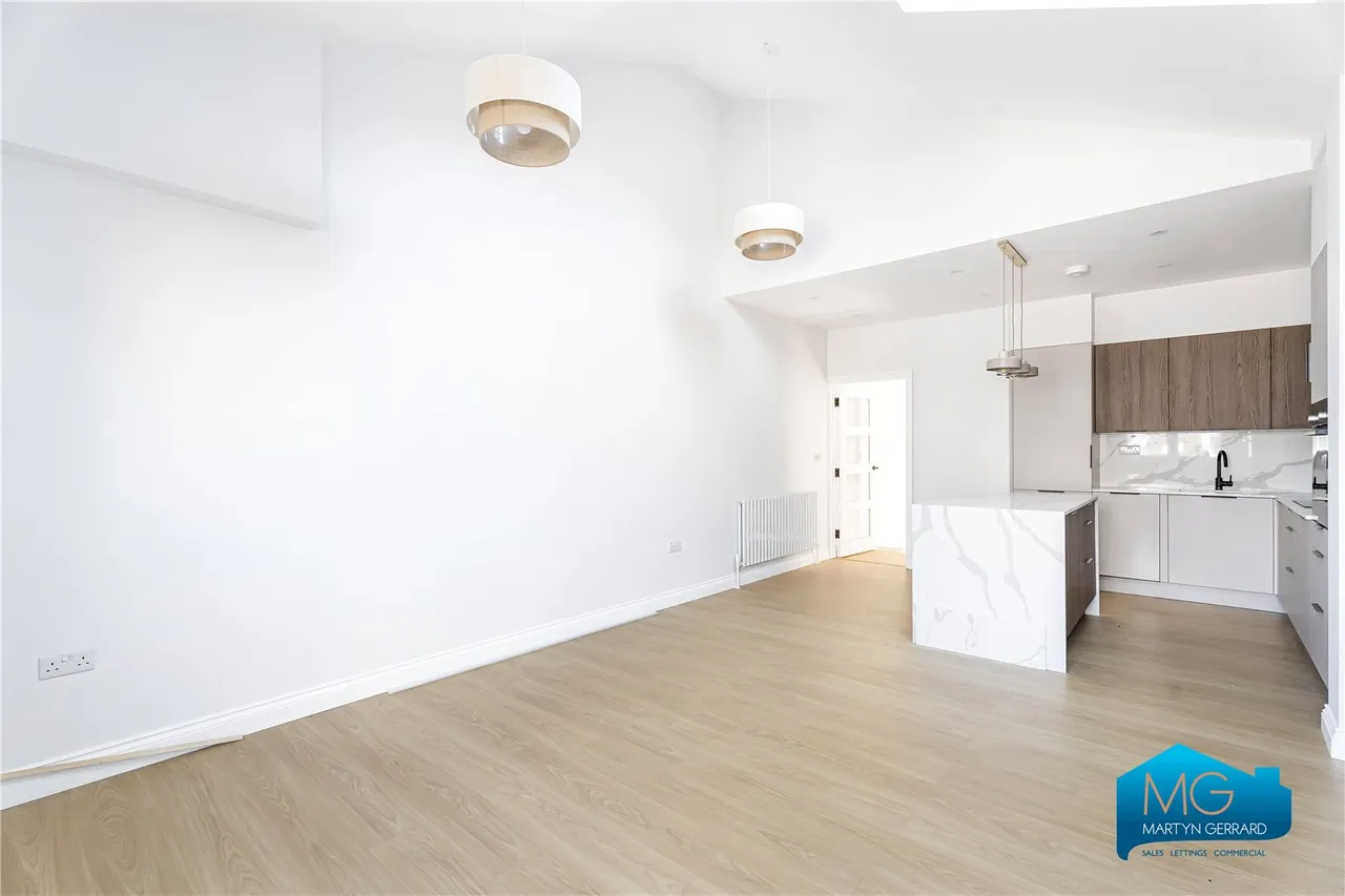 Percy Road, London, N12, photo 9