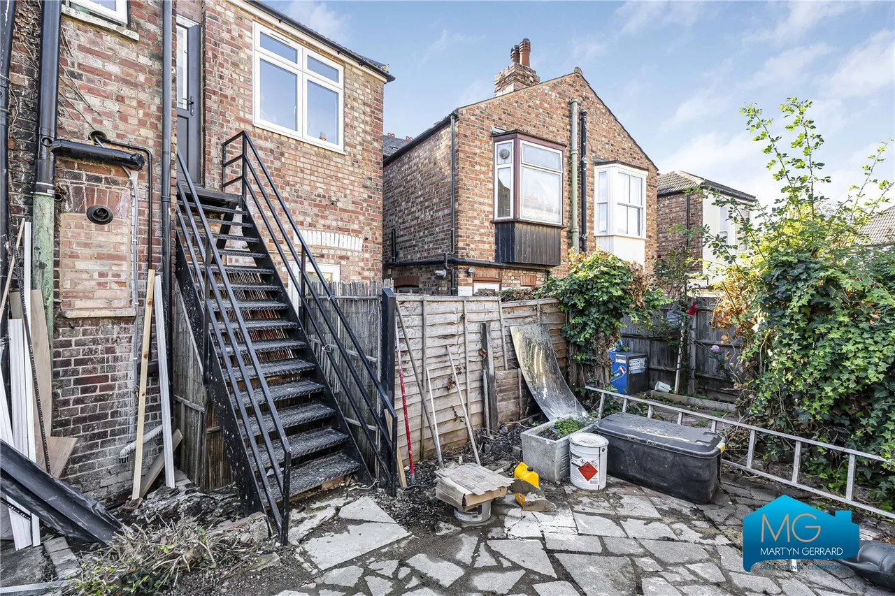 Percy Road, London, N12, photo 21