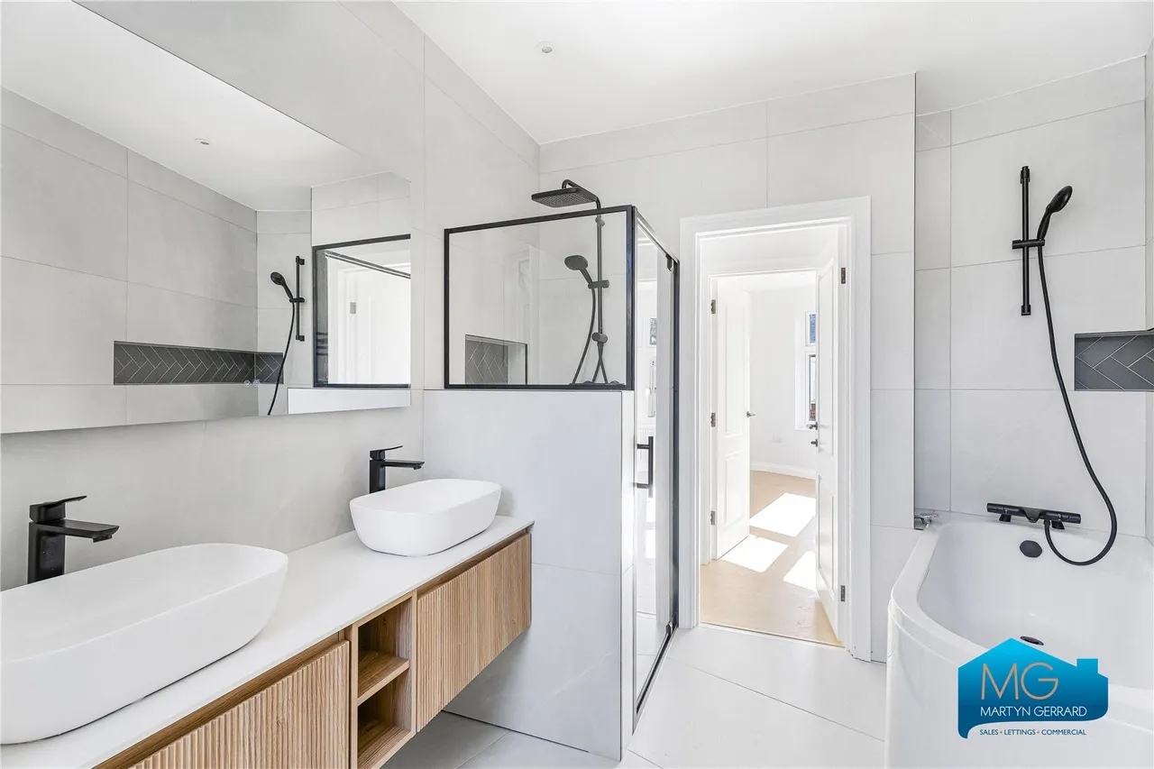 Percy Road, London, N12, photo 3