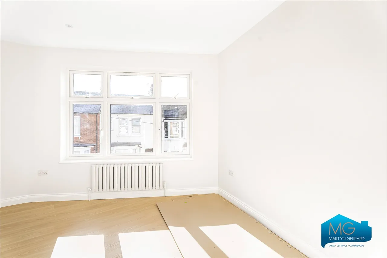 Percy Road, London, N12, photo 13