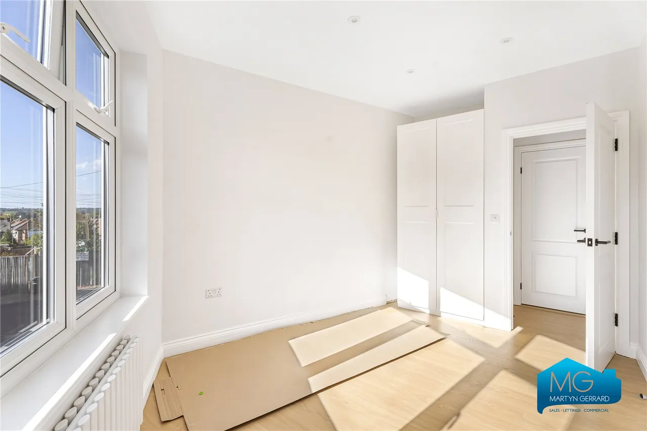 Percy Road, London, N12, photo 14
