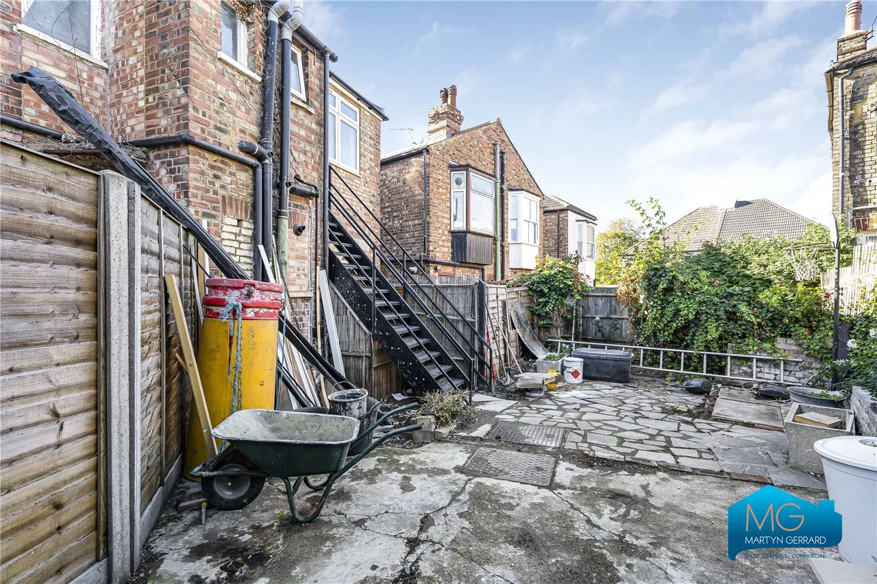 Percy Road, London, N12, photo 18
