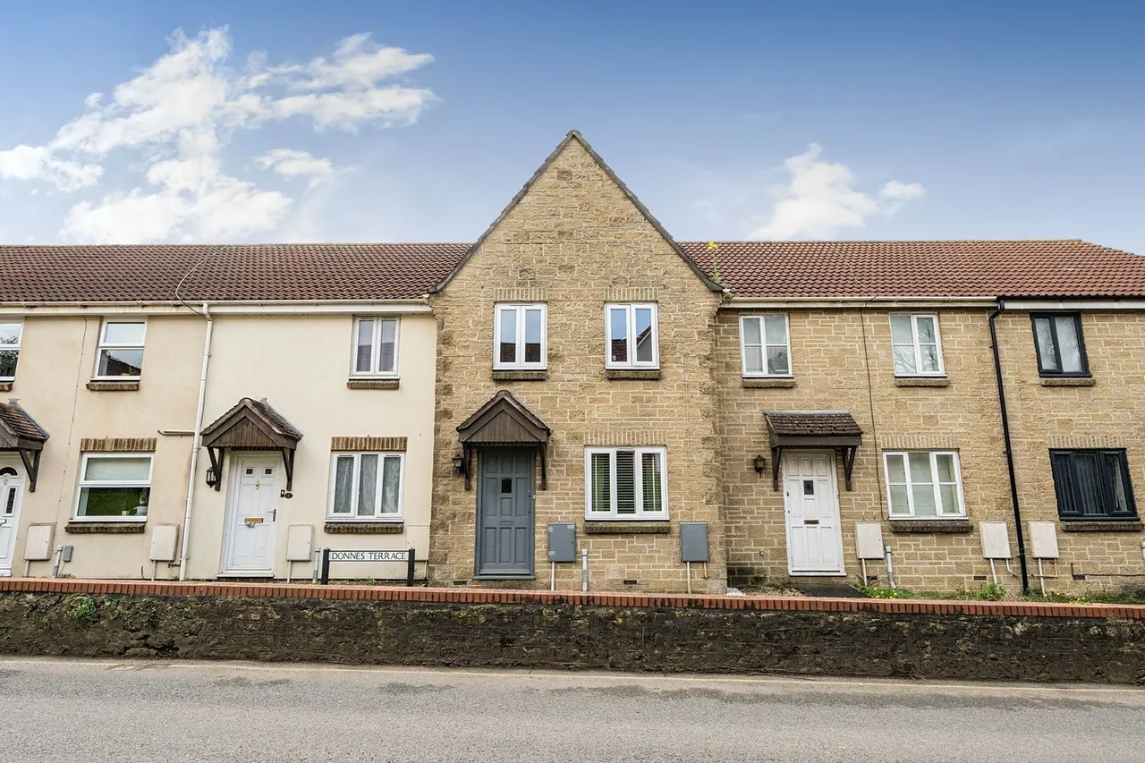 3 bed house for sale, Donnes Terrace, Castle Cary, BA7