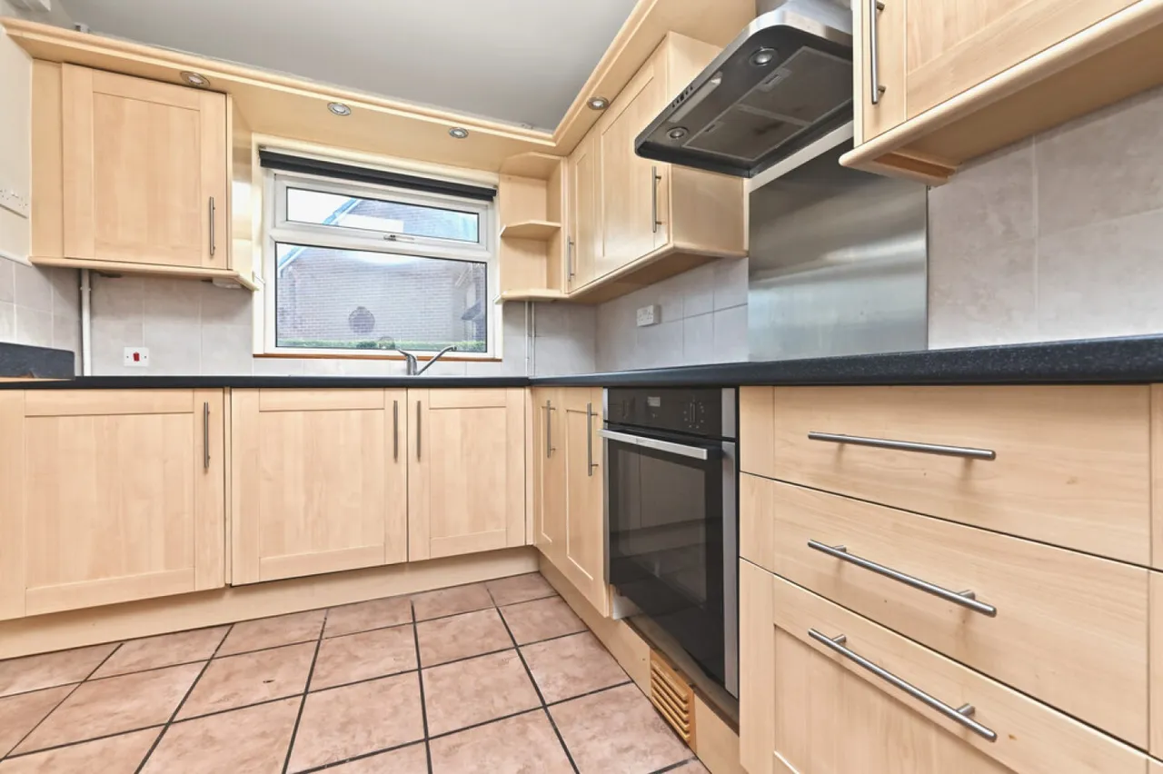 Blythe Avenue, Meir Heath, ST3, photo 11