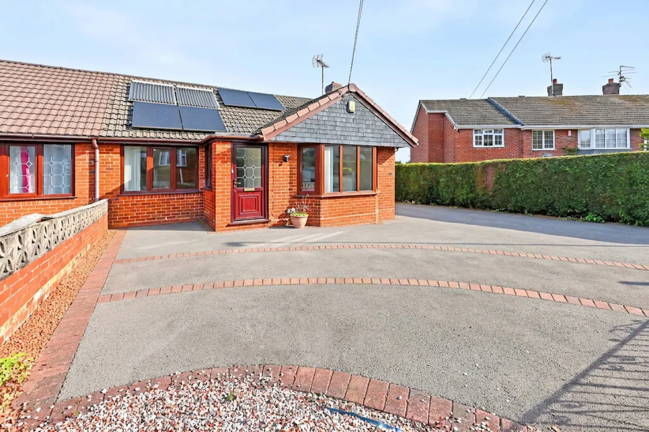 Blythe Avenue, Meir Heath, ST3, photo 16